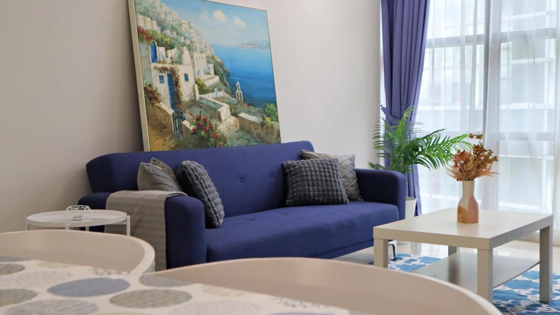 5 Pax Santorini Colour Themed Suite At Paradigm Mall,Pj Petaling Jaya Apartment