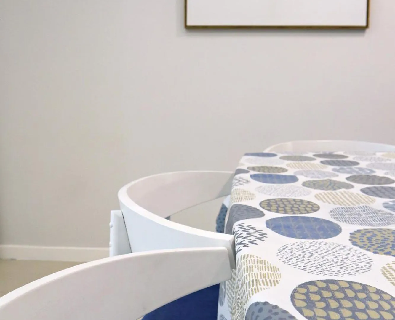 5 Pax Santorini Colour Themed Suite At Paradigm Mall,Pj Petaling Jaya Apartment